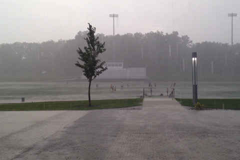 Disc in the rain