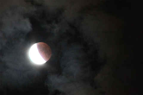Supermoon eclipse