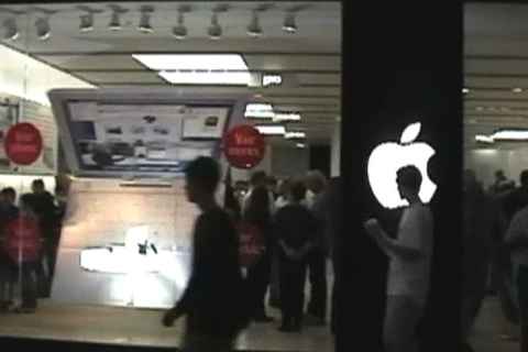 Albany Apple Store opening day